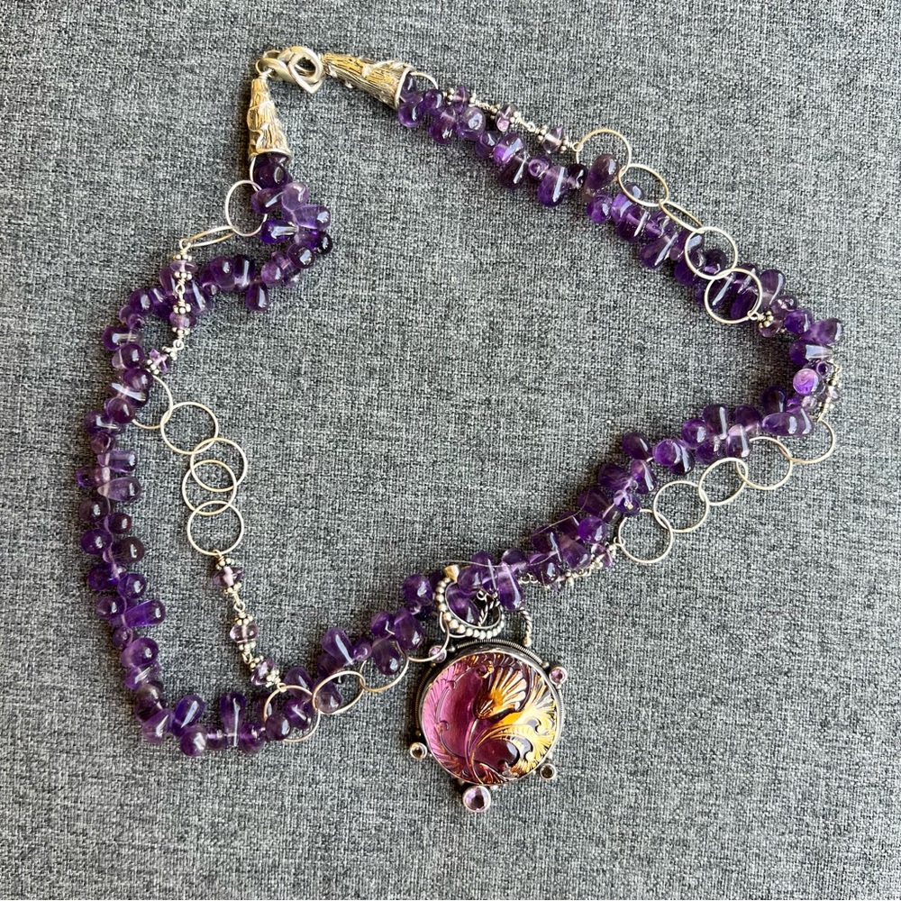 Mars And Valentine Echo Of The Dreamer Amethyst Necklace W Gold Floral Pendant - Picture 1 of 5